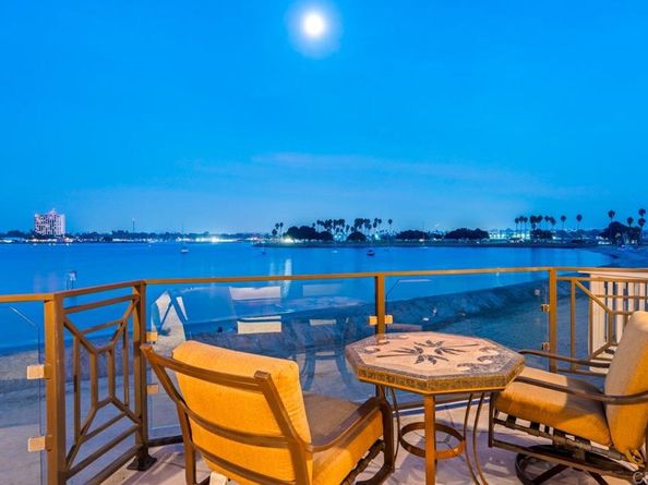 2741 Bayside Walk, San Diego CA 92109