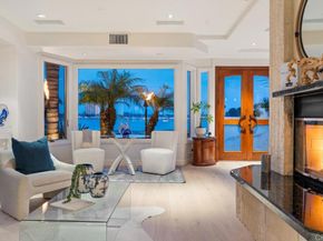 2741 Bayside Walk, San Diego CA 92109