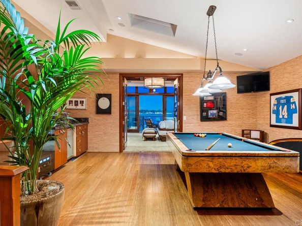 2741 Bayside Walk, San Diego CA 92109