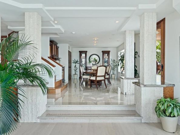 2741 Bayside Walk, San Diego CA 92109