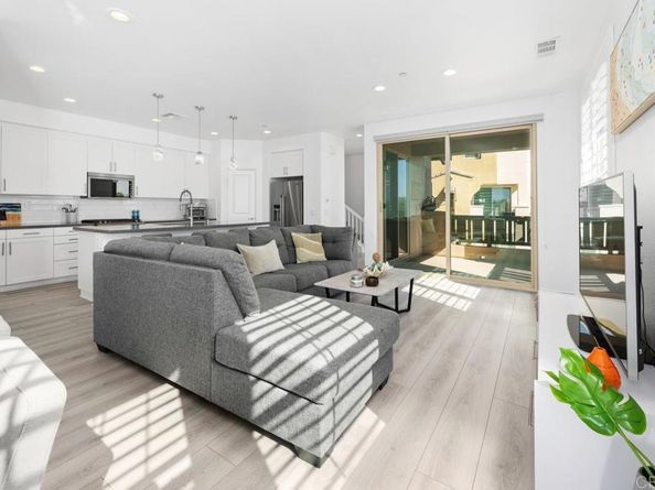 1207 Via Lucero, Oceanside CA 92056