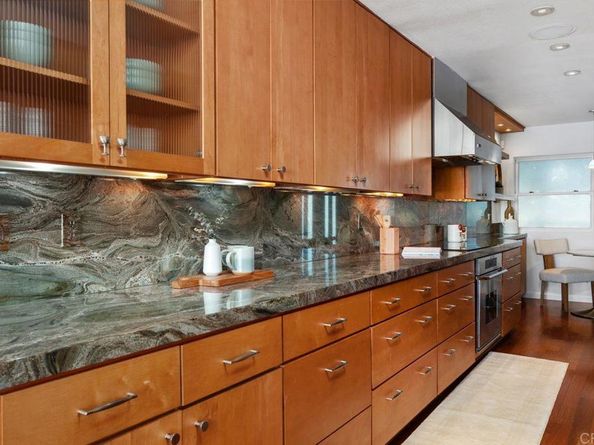 369 W I Street, Encinitas CA 92024