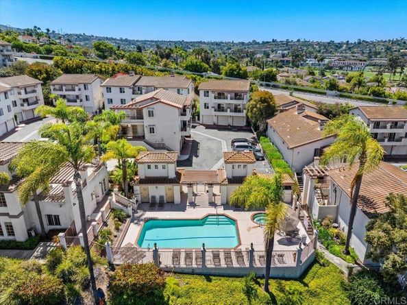 7394 Altiva Place, Carlsbad CA 92009