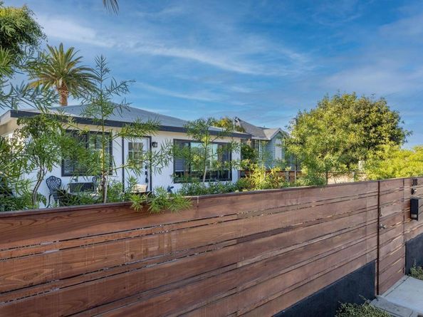 376 378 Acacia Drive, Carlsbad CA 92008