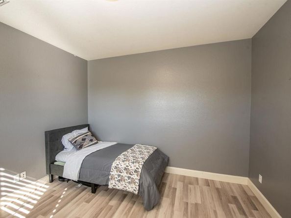 2402 Honeybell Lane, Escondido CA 92027