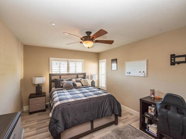 2402 Honeybell Lane, Escondido CA 92027