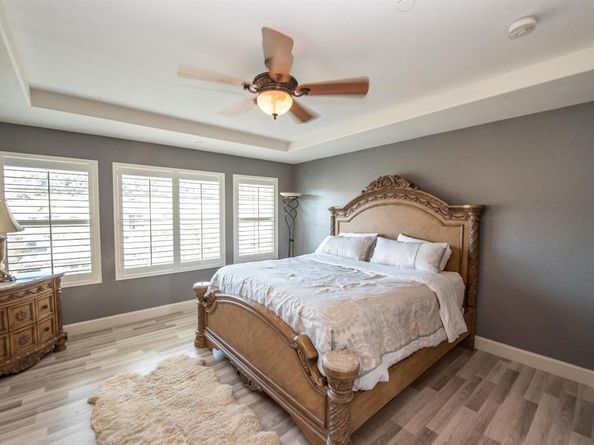 2402 Honeybell Lane, Escondido CA 92027