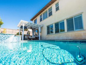 2402 Honeybell Lane, Escondido CA 92027