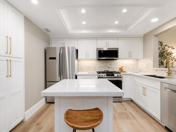 3714 Carmel View Rd, San Diego CA 92130
