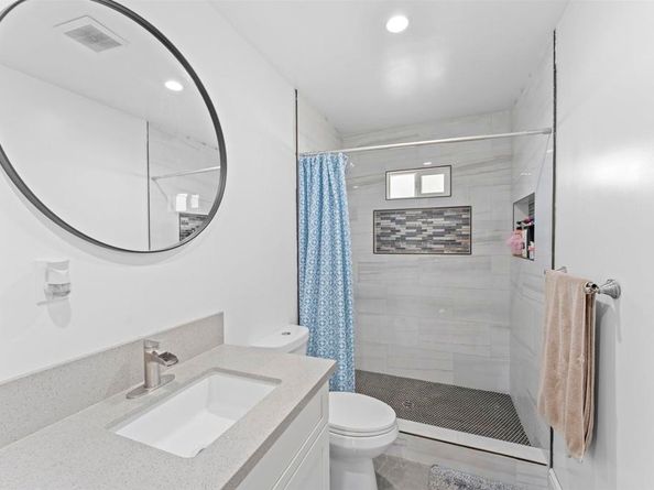 1045 Howard Avenue, Escondido CA 92029