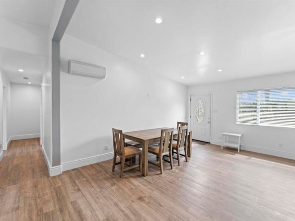 1045 Howard Avenue, Escondido CA 92029