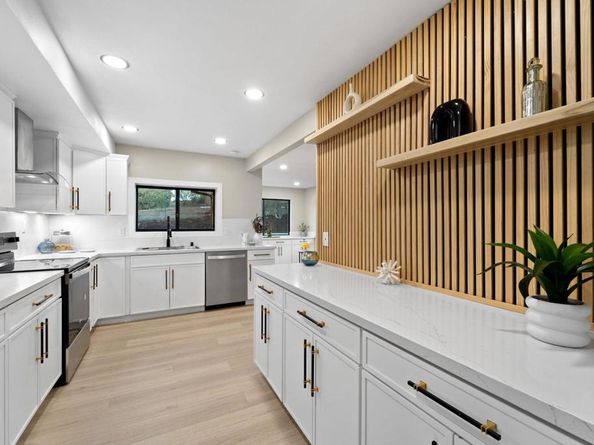 3065 Fairview Drive, Vista CA 92084