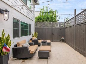 937 3Rd Street, Encinitas CA 92024