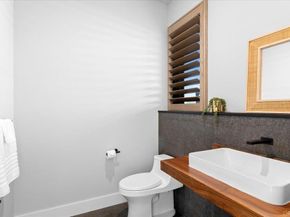 2677 State Street 301, Carlsbad CA 92008