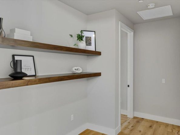 2677 State Street 301, Carlsbad CA 92008
