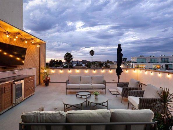 2677 State Street 301, Carlsbad CA 92008