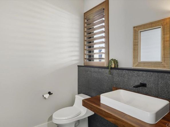 2677 State Street 301, Carlsbad CA 92008