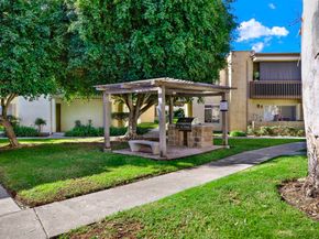 432 Edgehill Lane 169, Oceanside CA 92054