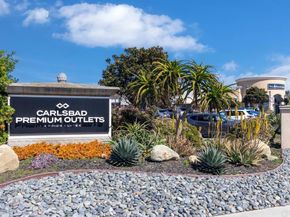 2541 Delphinium Lane, Carlsbad CA 92008