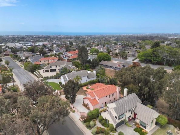 2246 Janis Way, Carlsbad CA 92008