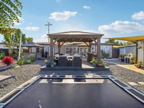 2852 Yvonne St, Oceanside CA 92056