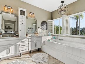 2763 Canyon Oak Place, Escondido CA 92029