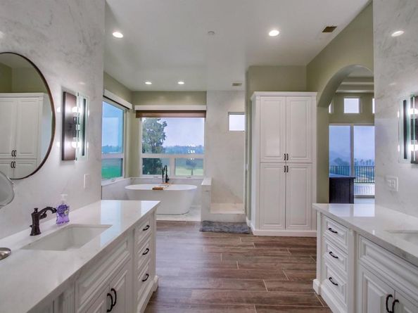 1458 Sierra Linda Drive, Escondido CA 92025