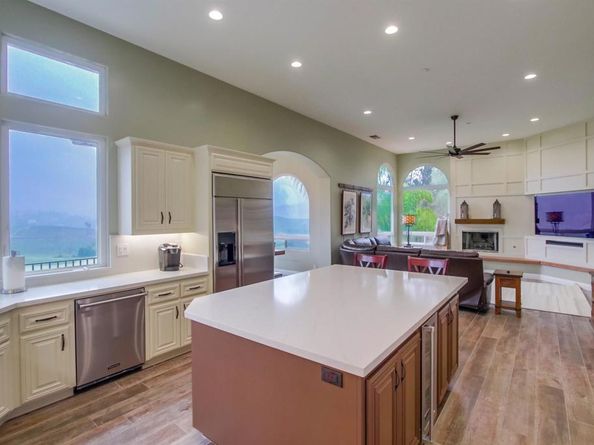 1458 Sierra Linda Drive, Escondido CA 92025