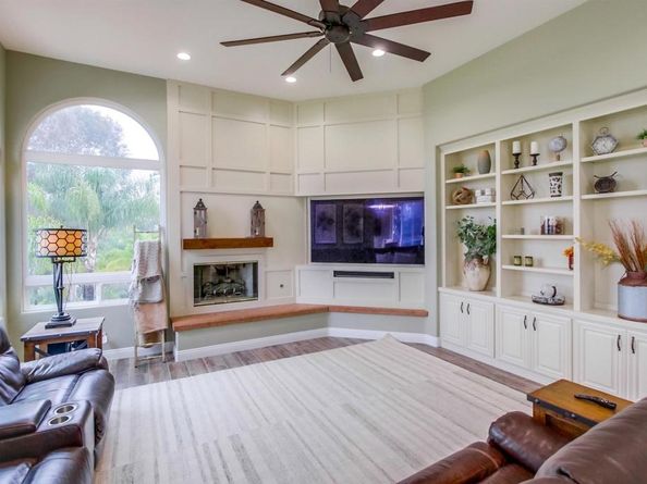 1458 Sierra Linda Drive, Escondido CA 92025