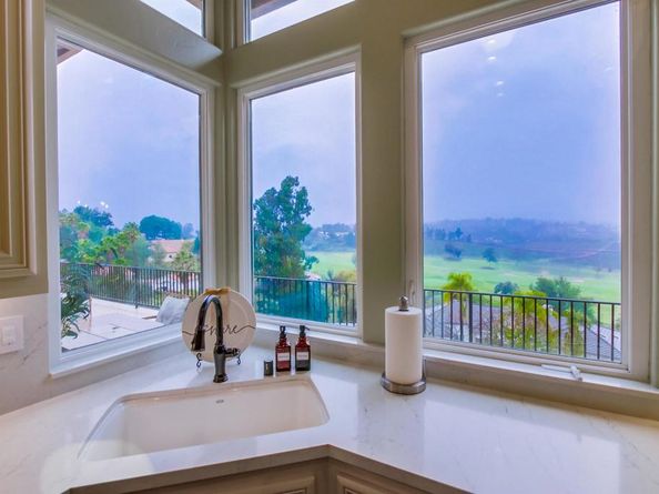 1458 Sierra Linda Drive, Escondido CA 92025