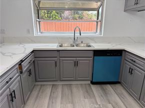 2435 W Broadway, Anaheim CA 92804