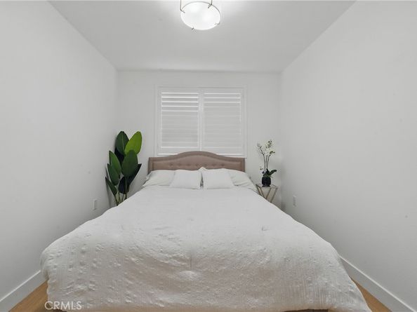 1217 W 77th Street, Los Angeles CA 90044