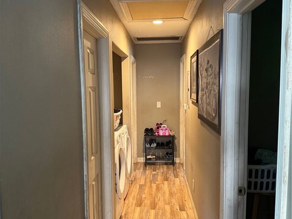 860 W 73rd St., Los Angeles CA 90044