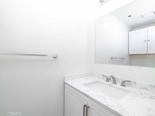 730 W 4th Street 413, Long Beach CA 90802