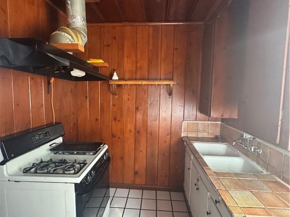 5308 Cleon, North Hollywood CA 91601