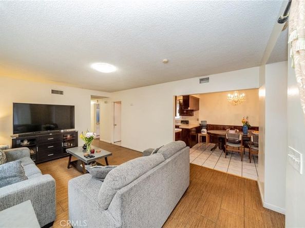 918 S Oak Street, Inglewood CA 90301