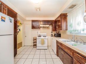 918 S Oak Street, Inglewood CA 90301