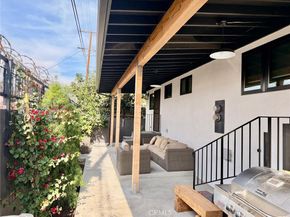 3007 3009 S Hobart, Los Angeles CA 90018