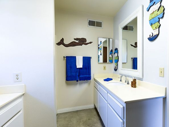 9679 La Alba, Whittier CA 90603