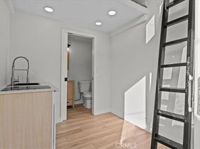 715 W 104th St, Los Angeles CA 90044