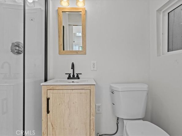 715 W 104th St, Los Angeles CA 90044