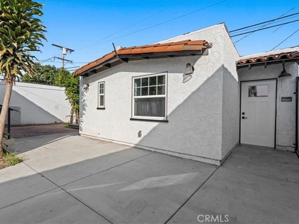 715 W 104th St, Los Angeles CA 90044