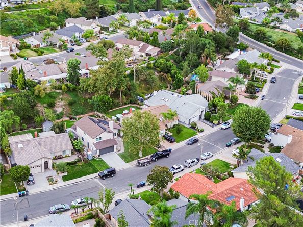 27782 Abadejo, Mission Viejo CA 92692