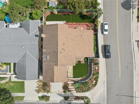 16542 Los Verdes Lane, Huntington Beach CA 92649