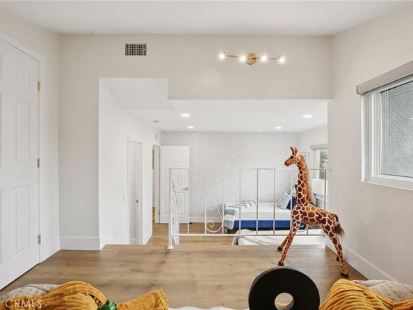 16542 Los Verdes Lane, Huntington Beach CA 92649