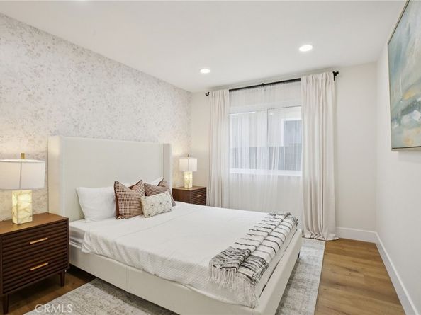 16542 Los Verdes Lane, Huntington Beach CA 92649