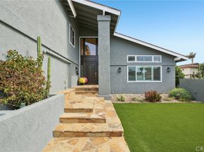 16542 Los Verdes Lane, Huntington Beach CA 92649