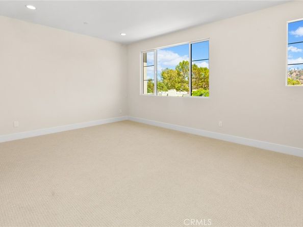 142 Bridle Drive, Burbank CA 91506
