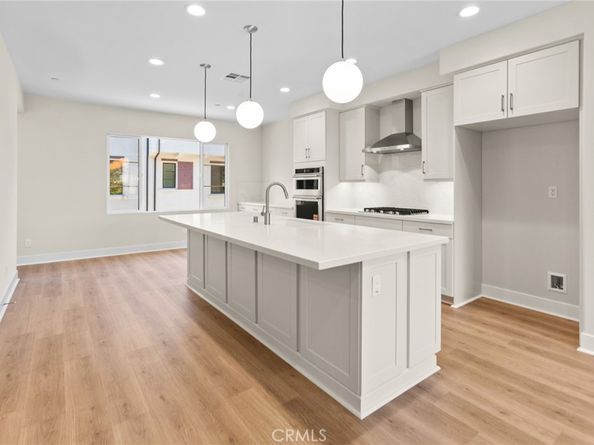 142 Bridle Drive, Burbank CA 91506