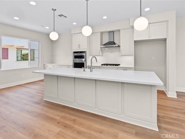 142 Bridle Drive, Burbank CA 91506